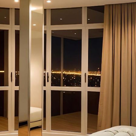 Amazing Appartement " Avec Climatisation " Au Centre Ville En Face Hilton & Gare Train De Tgv De Tanger 2N Танжер Екстериор снимка