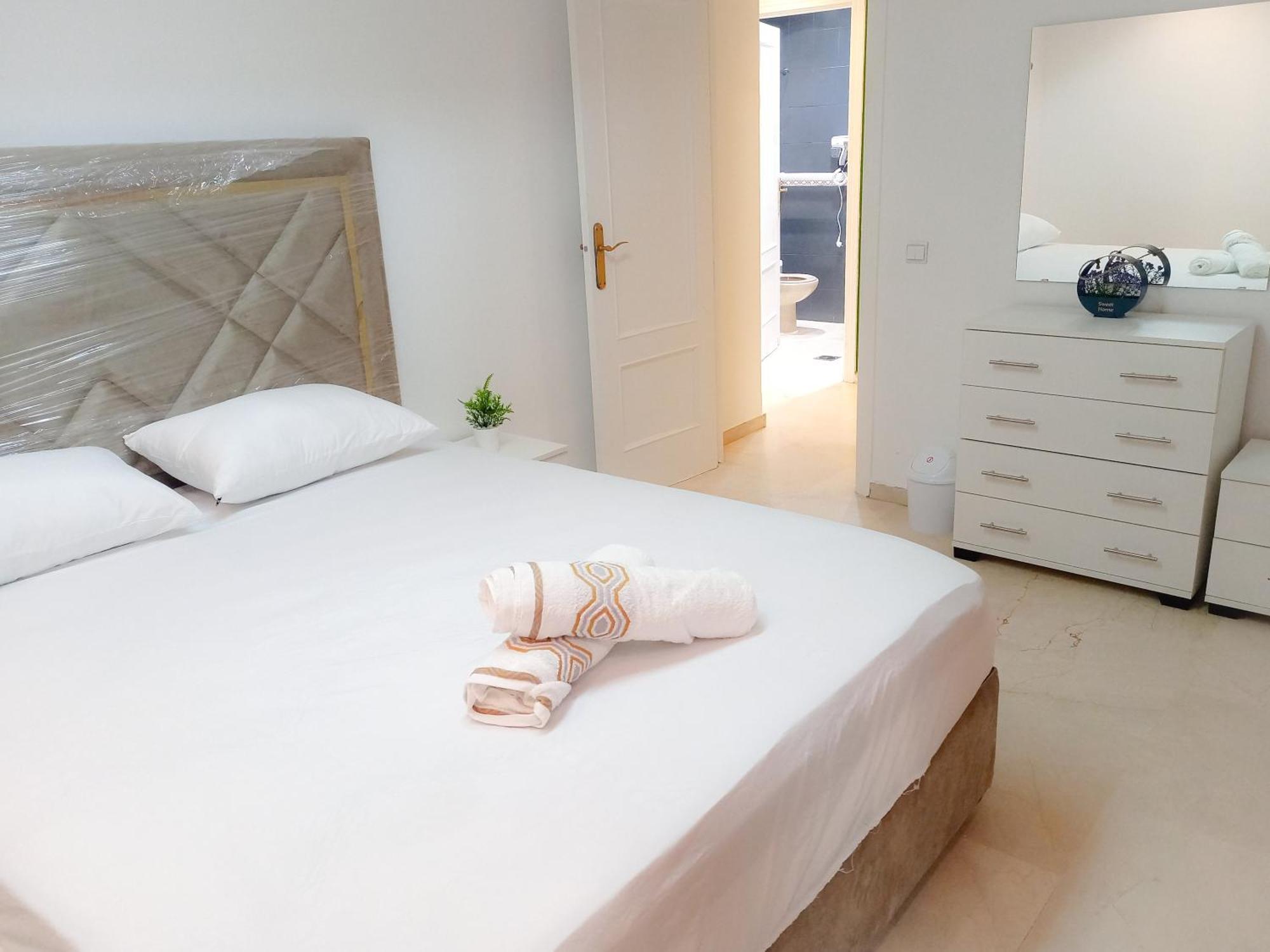 Amazing Appartement " Avec Climatisation " Au Centre Ville En Face Hilton & Gare Train De Tgv De Tanger 2N Танжер Екстериор снимка