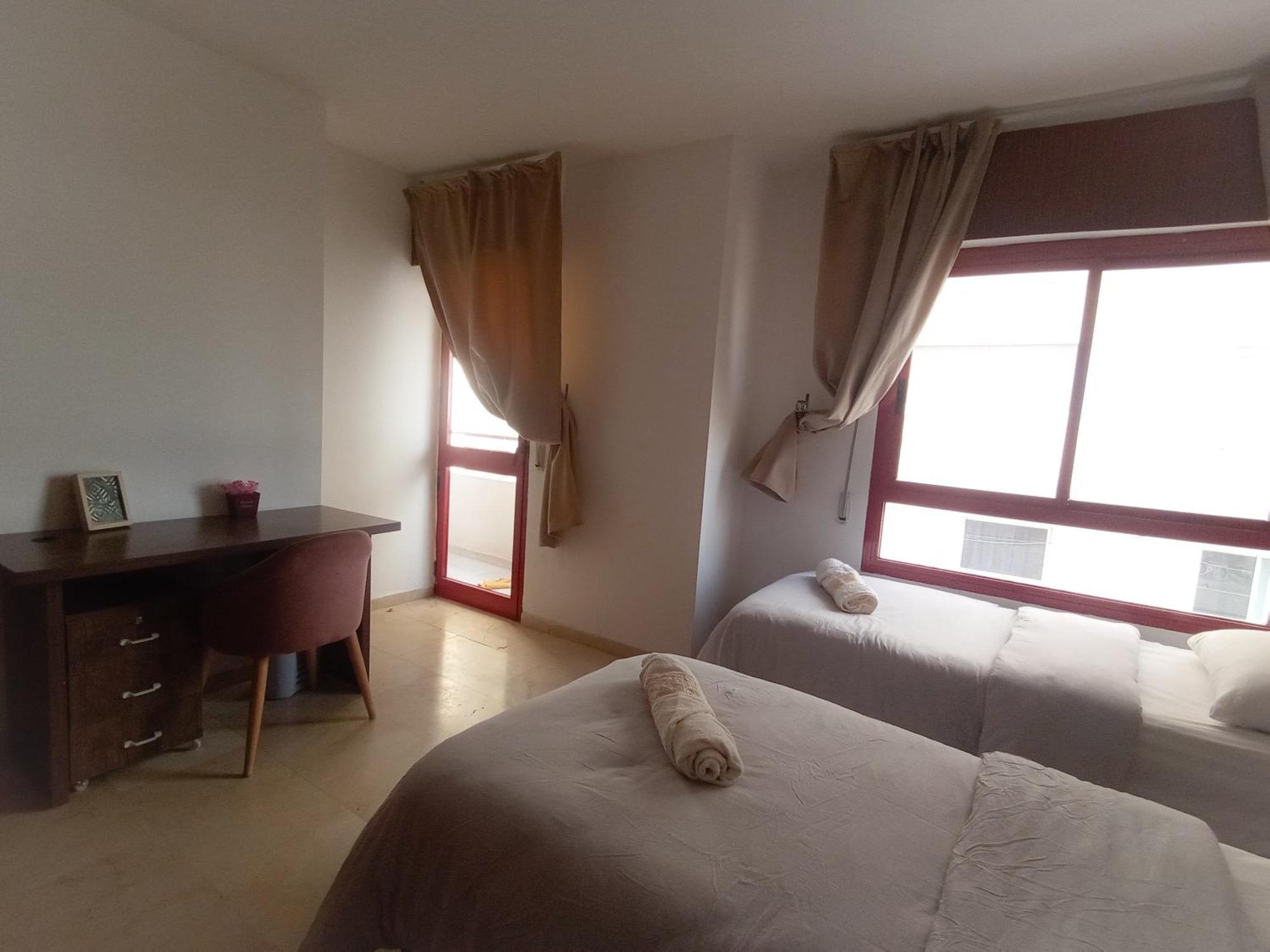 Amazing Appartement " Avec Climatisation " Au Centre Ville En Face Hilton & Gare Train De Tgv De Tanger 2N Танжер Екстериор снимка