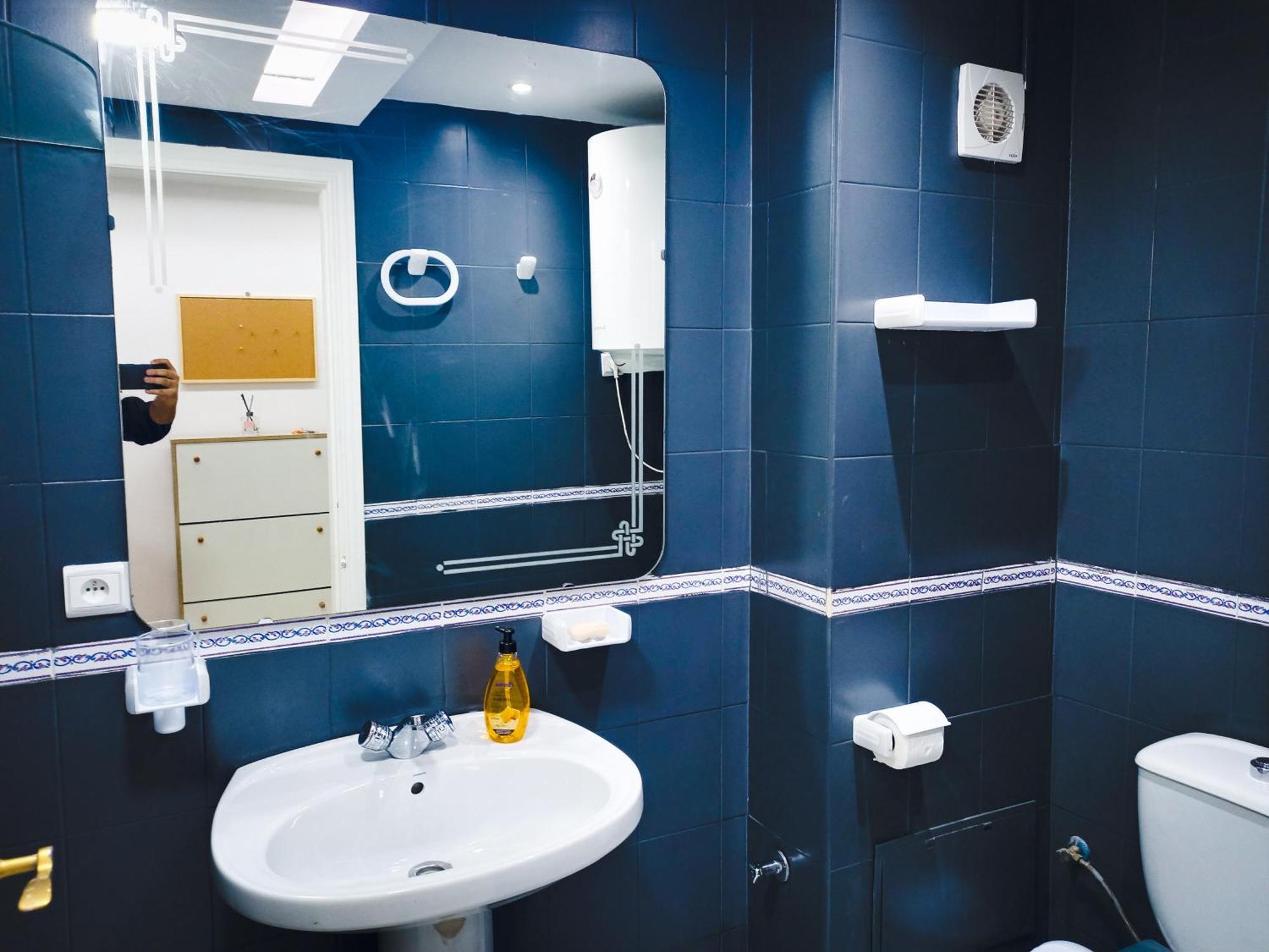 Amazing Appartement " Avec Climatisation " Au Centre Ville En Face Hilton & Gare Train De Tgv De Tanger 2N Танжер Екстериор снимка