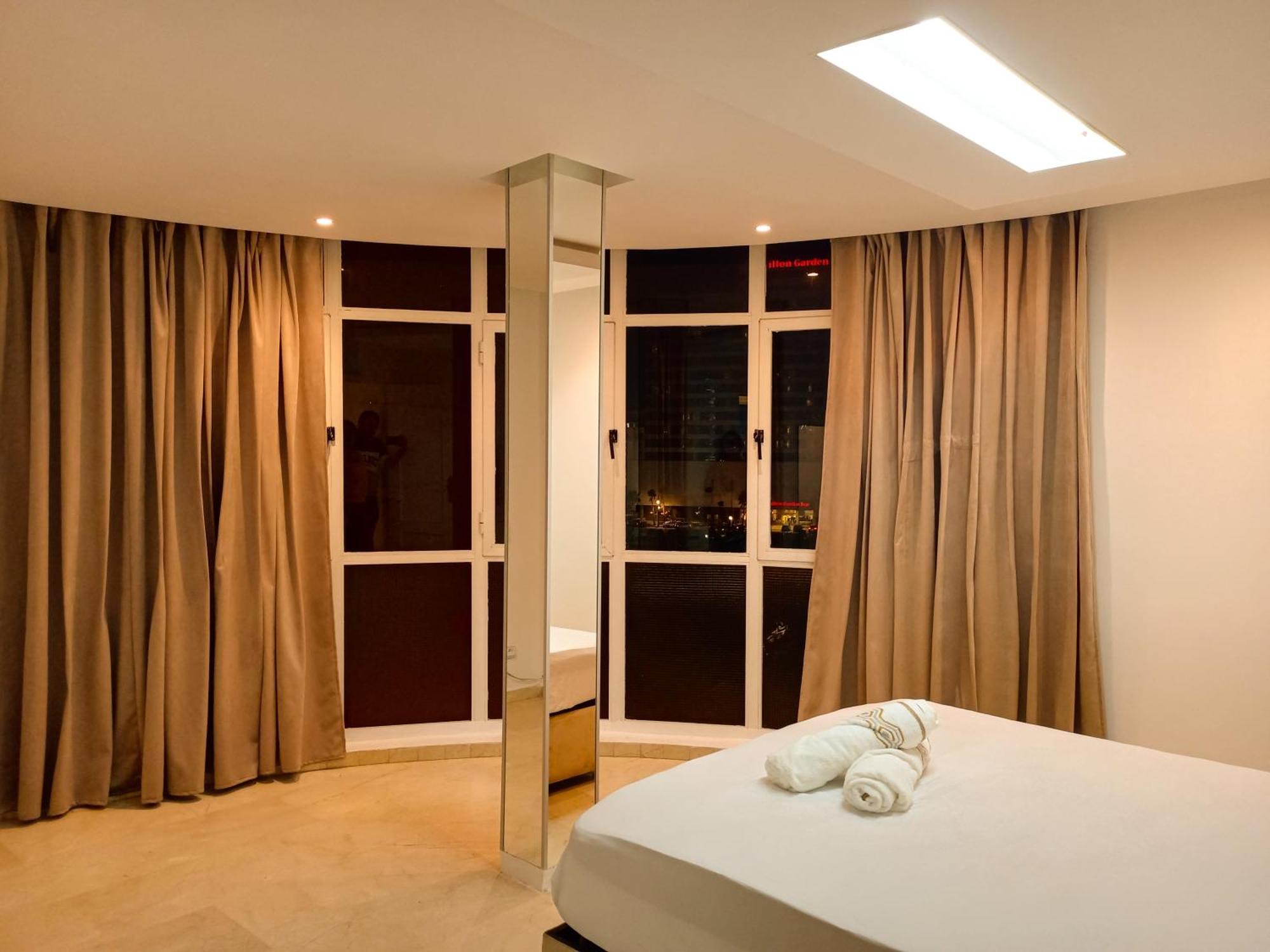 Amazing Appartement " Avec Climatisation " Au Centre Ville En Face Hilton & Gare Train De Tgv De Tanger 2N Танжер Екстериор снимка